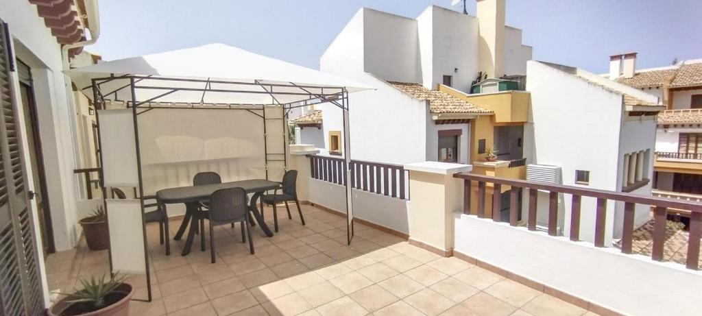 Wonderful 2-Bed Apartment in Costa Esuri