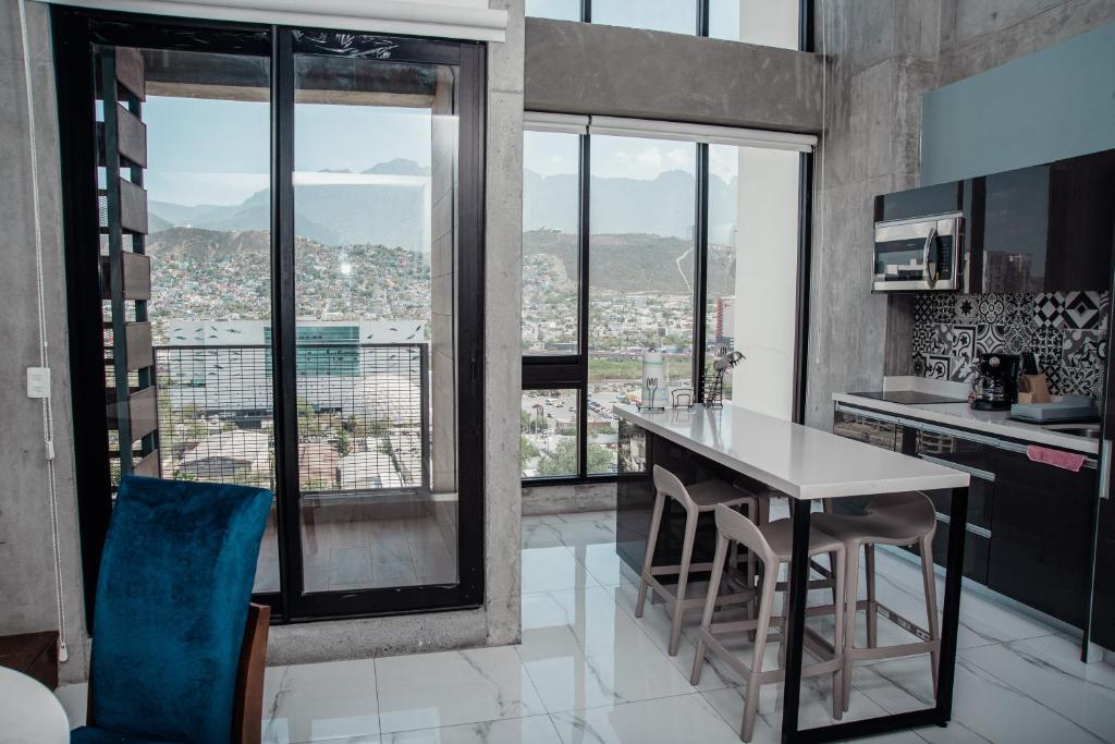 Luxury Loft Monterrey City Living at Landmark High Rise - Suite Présidentielle
