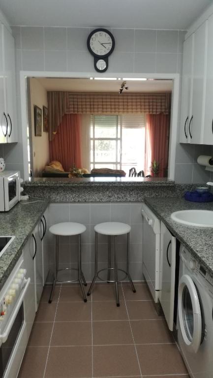 Kuchnia lub aneks kuchenny w obiekcie HUELVA PLAYAS DEL SUR