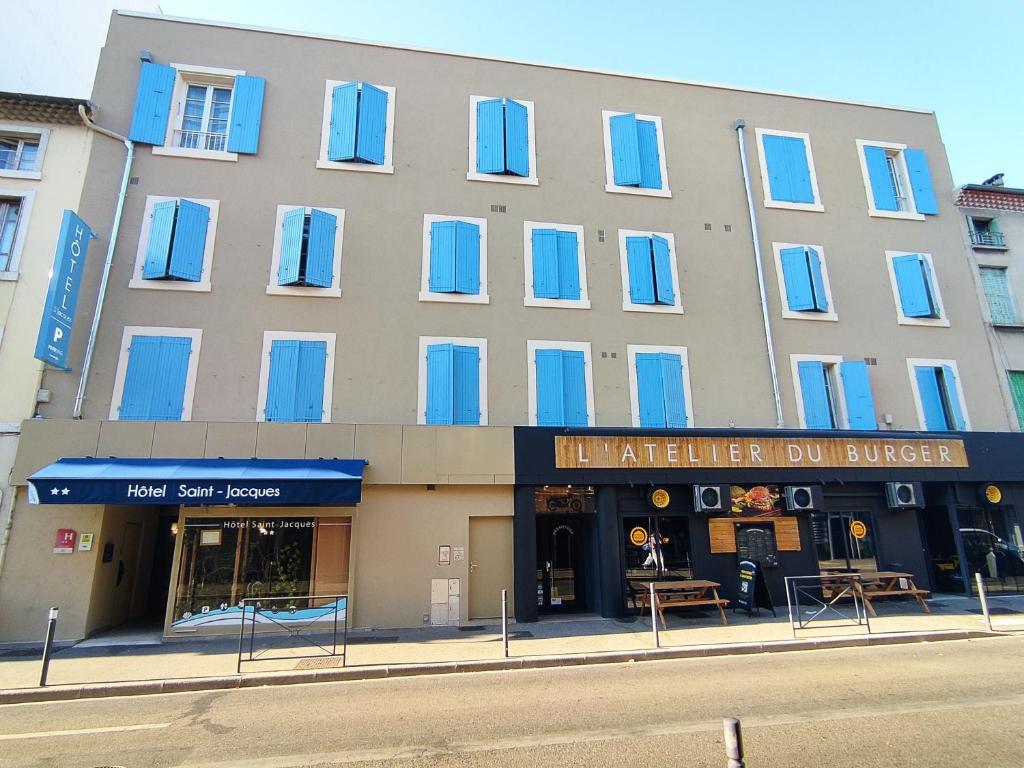 Budova, kde se hotel nachází