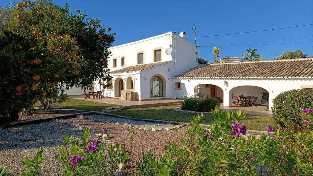Vonkajšia záhrada v ubytovaní Villa Finca Sol Javea