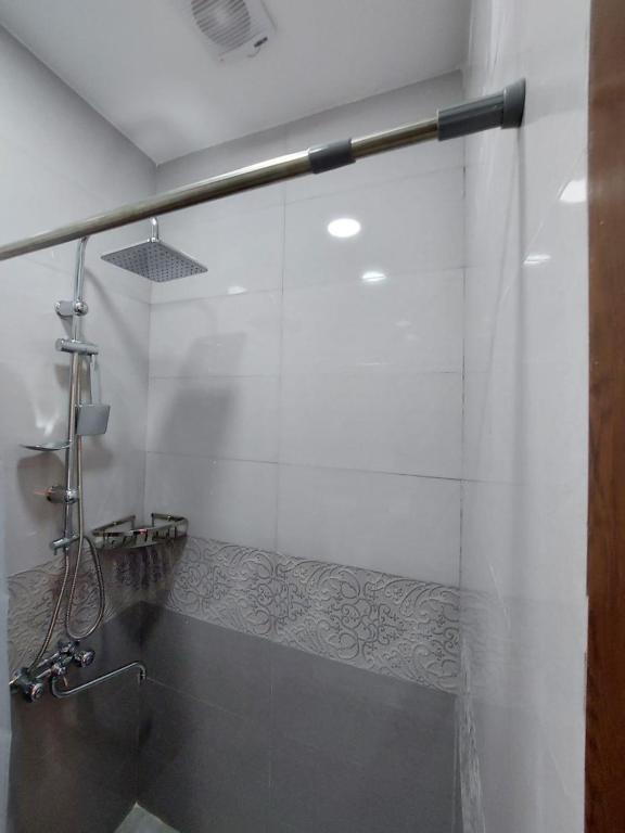 Koupelna v ubytování Guesthouse ''Door'' in Sighnaghi