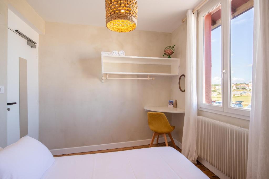 Capybara - Deluxe Double Room With Sea View