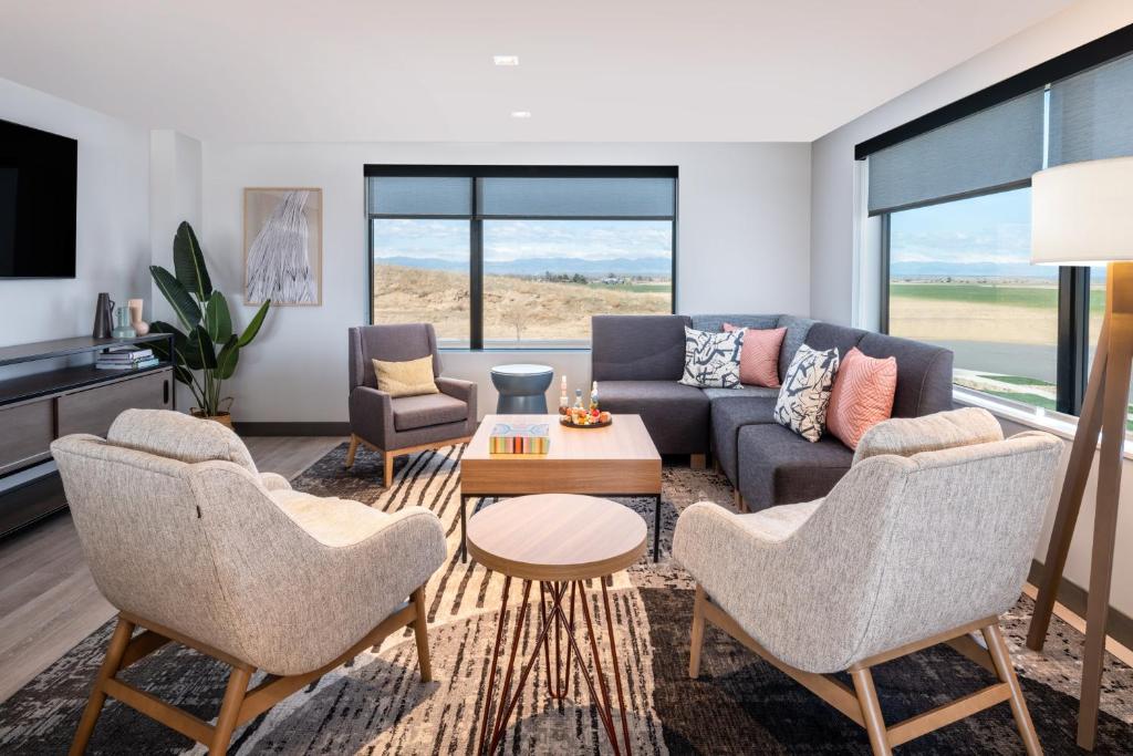 Atwell Suites Denver Airport - Tower Road by IHG photo