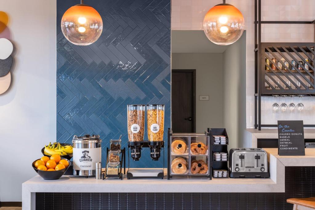 Atwell Suites Denver Airport - Tower Road by IHG photo