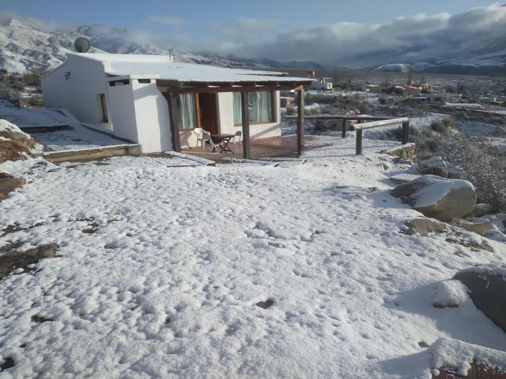 Cabañas Loma de El Pelao v zimě