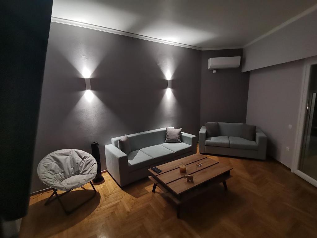 Penthouse spacious w super wifi & terrace, 2 min from metro - 7