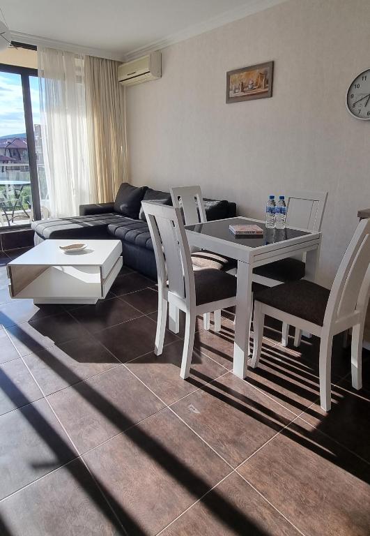 Posezení v ubytování Dolce Vita II Waterfront Aura Sea View Luxury Apartament