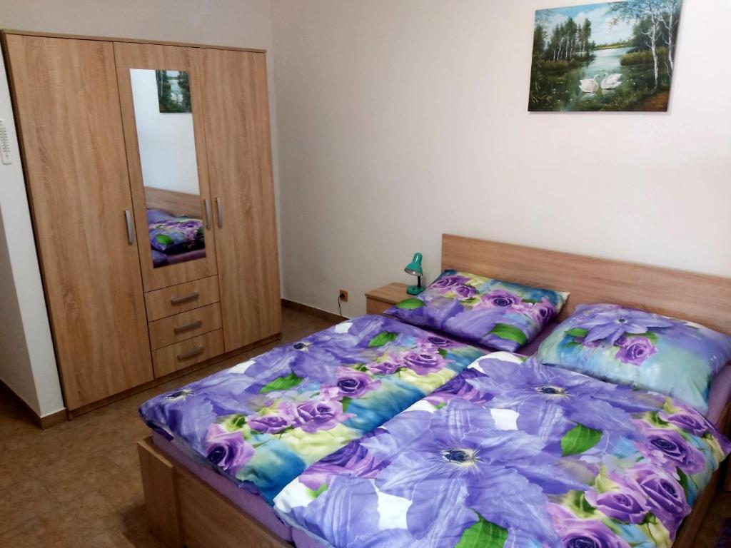 Postel nebo postele na pokoji v ubytování Apartmány Na Valše