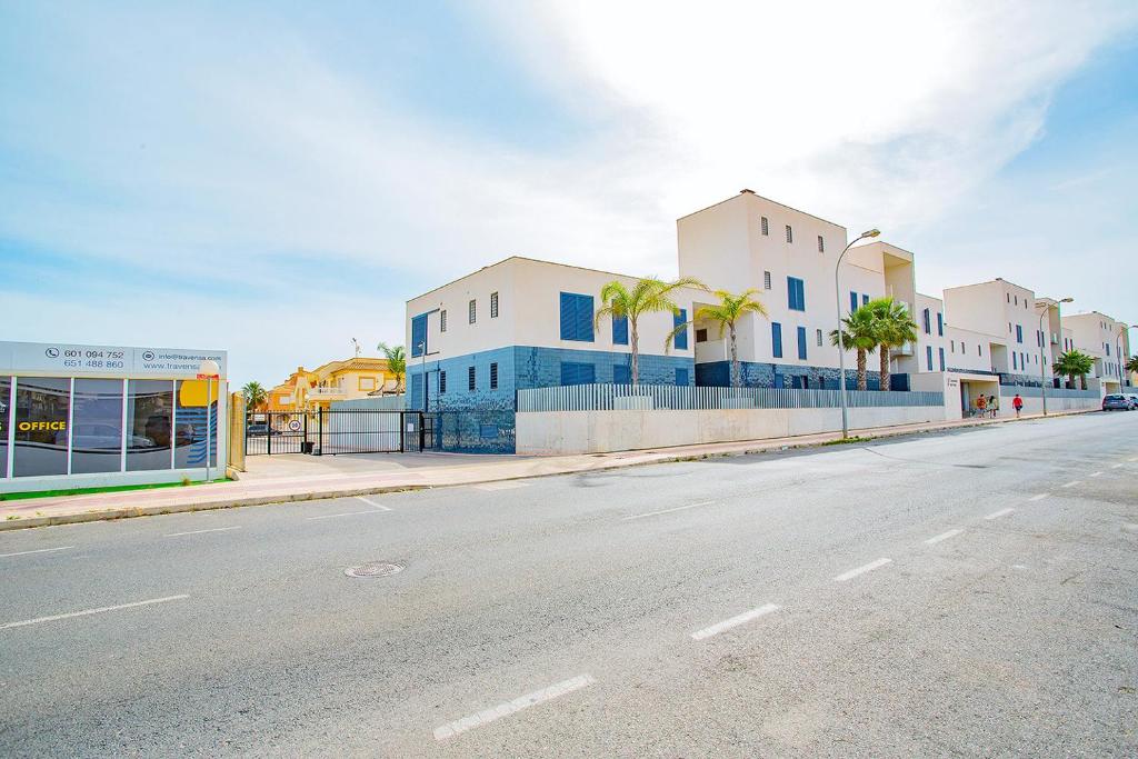 210 New Mar Pool - Alicante Holiday, Villamartin – Precios ...