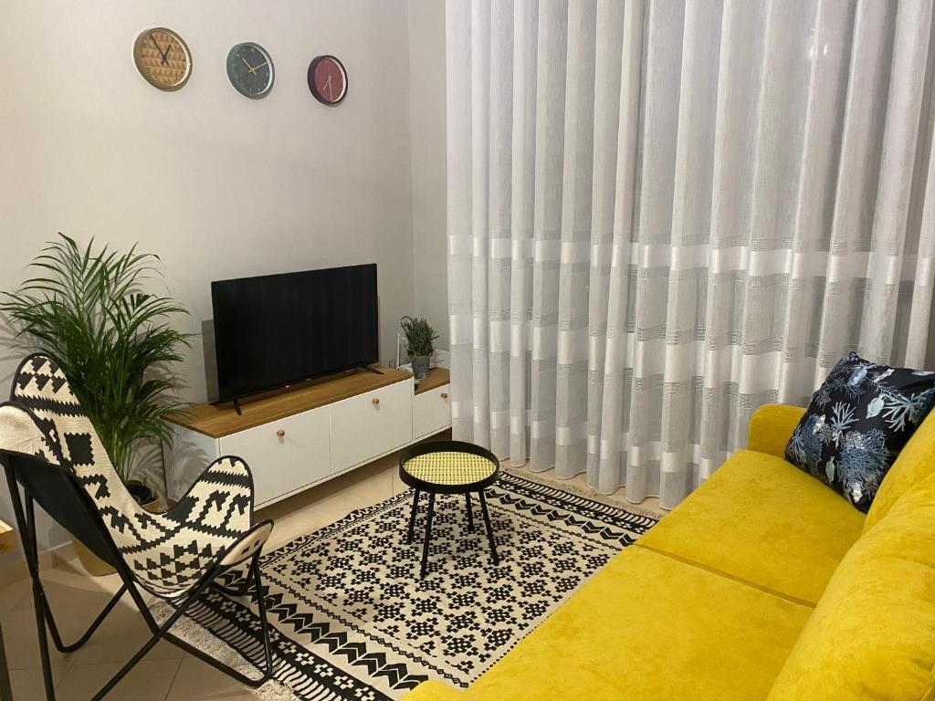 Cheerful 2-bedroom apartment in Golem - Imazhi 9