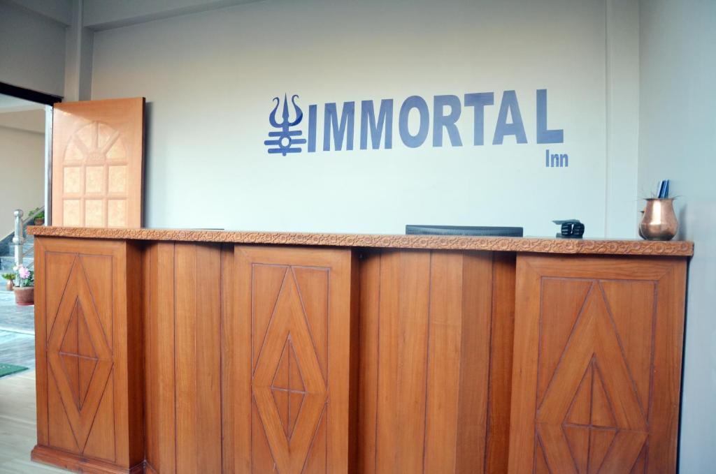 Vottorð, verðlaun, skilti eða annað skjal til sýnis á Hotel Immortal Inn
