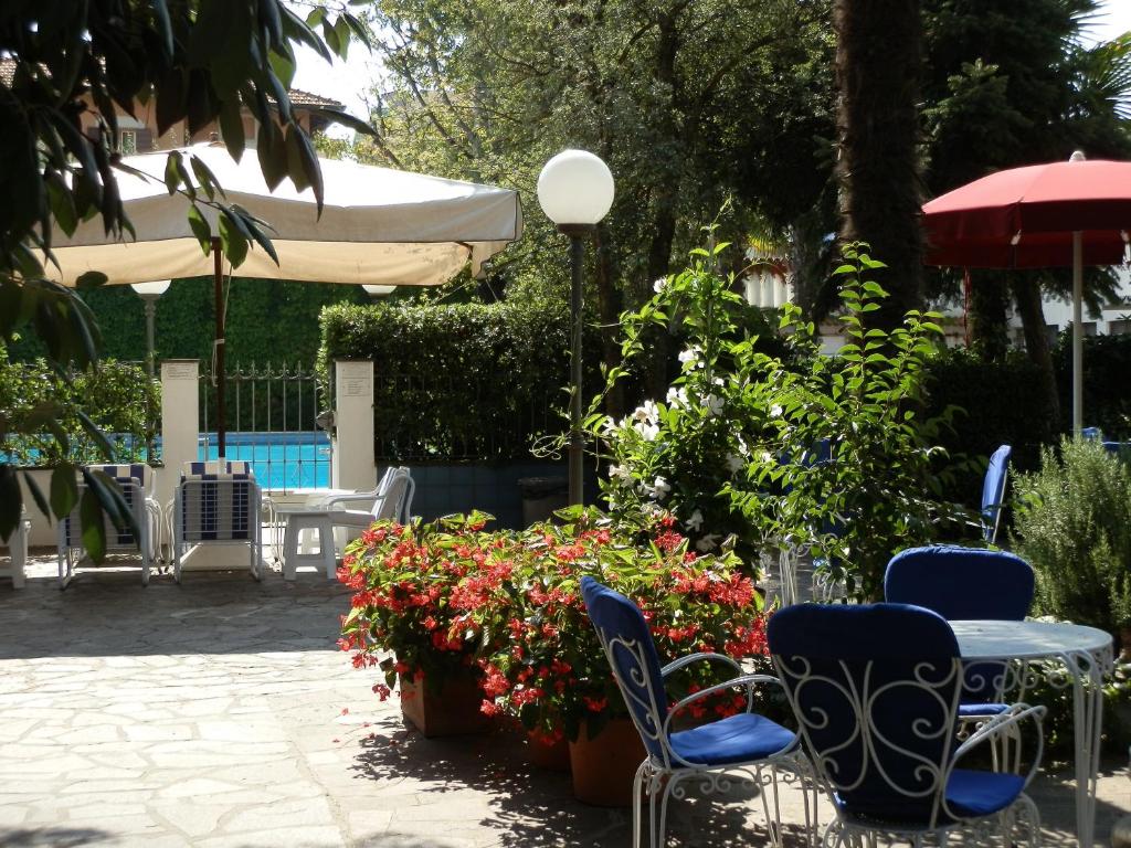 Zahrada ubytování Hotel Nautic B&B