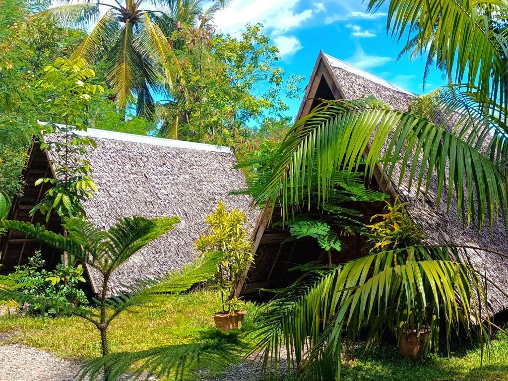 Zahrada ubytování Archery-Asia Nipa Huts Moalboal