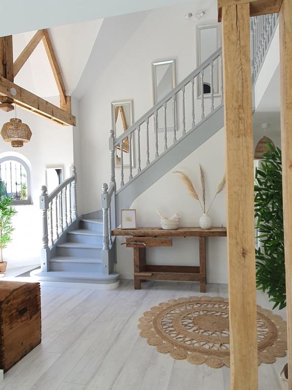 Belle Maison de Campagne à 30mn de Paris - Six-Bedroom House