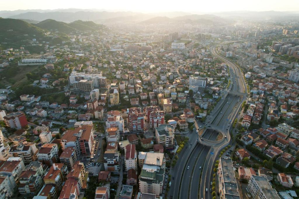 Φωτογραφία από το άλμπουμ του Hotel Queen στα Τίρανα