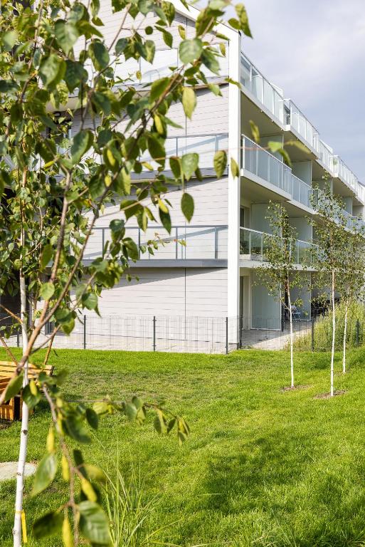 Vonkajšia záhrada v ubytovaní Apartament nr 5 Cetniewo Osada, Władysławowo, duży taras, parking podziemny