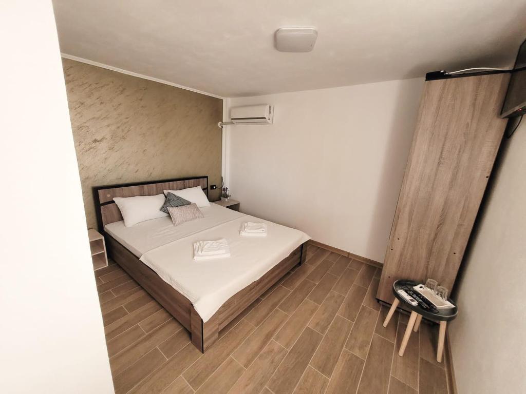 Postel nebo postele na pokoji v ubytování Cabana Vărad Coronini