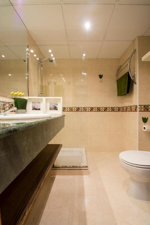 habitación parada bus aeropuerto, Alicante – Precios ...