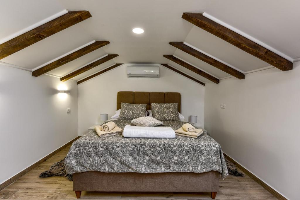 Posteľ alebo postele v izbe v ubytovaní Apartment Yula