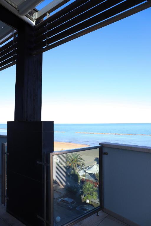 Residence Mareamare - 海景高级两卧室公寓 - 带露台