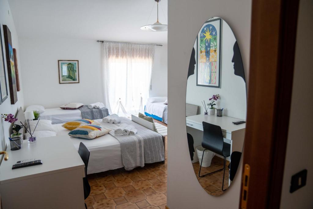 Postel nebo postele na pokoji v ubytování Queen's Bed & Breakfast