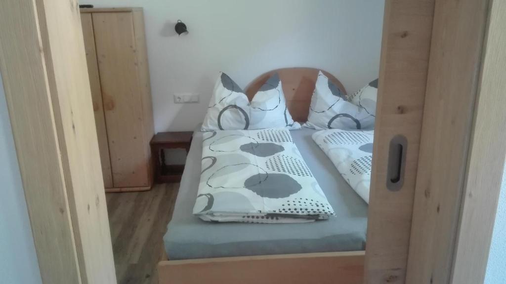 Postel nebo postele na pokoji v ubytování Schießling Hof