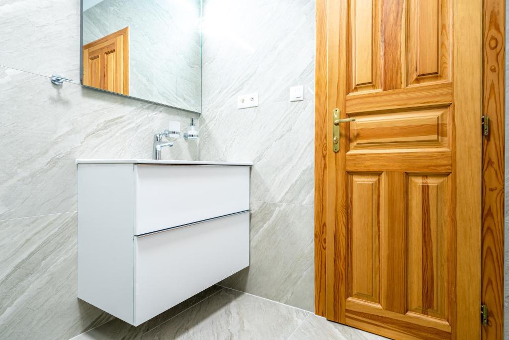 A bathroom at Apartment Harmony - Tatranska Lomnica, Javorinka