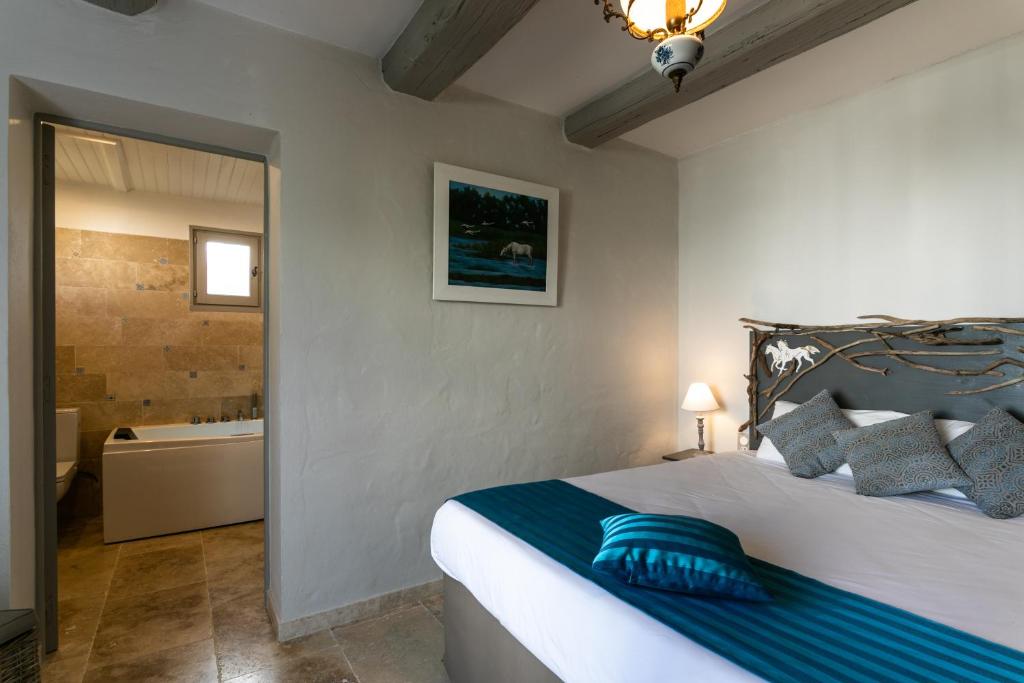Hotel Mas Des Barres - Habitación Superior Con Bañera De Hidromasaje