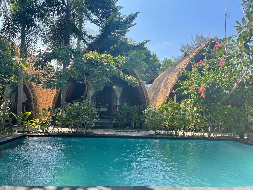 Zipp Bar Restaurant & Bungalows - 13