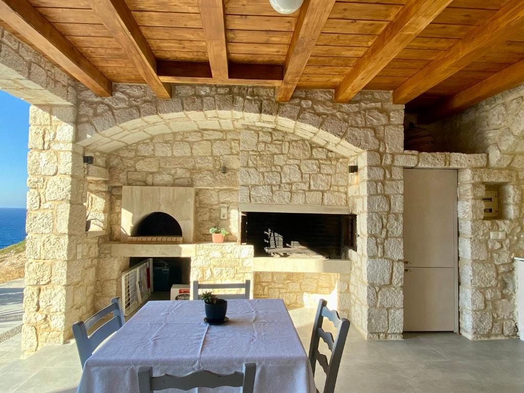 Fotografie z fotogalerie ubytování Stonehouse villas with breathtaking view v destinaci Sitia