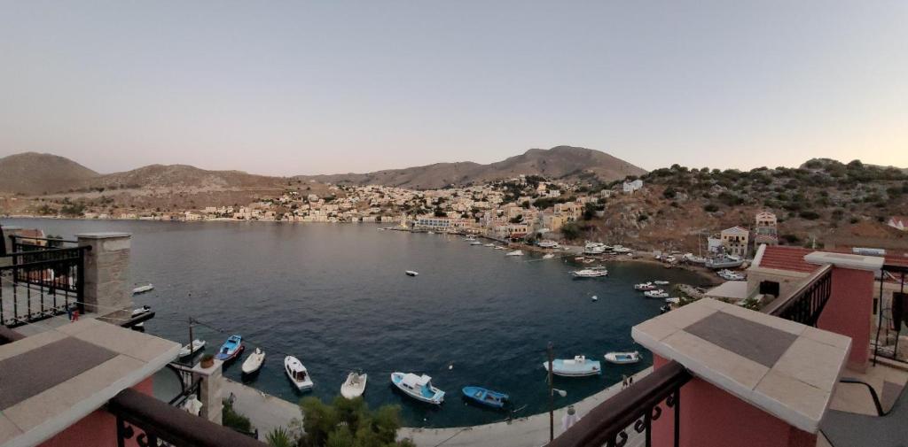 Kleanthi and Kostas Studios - 3