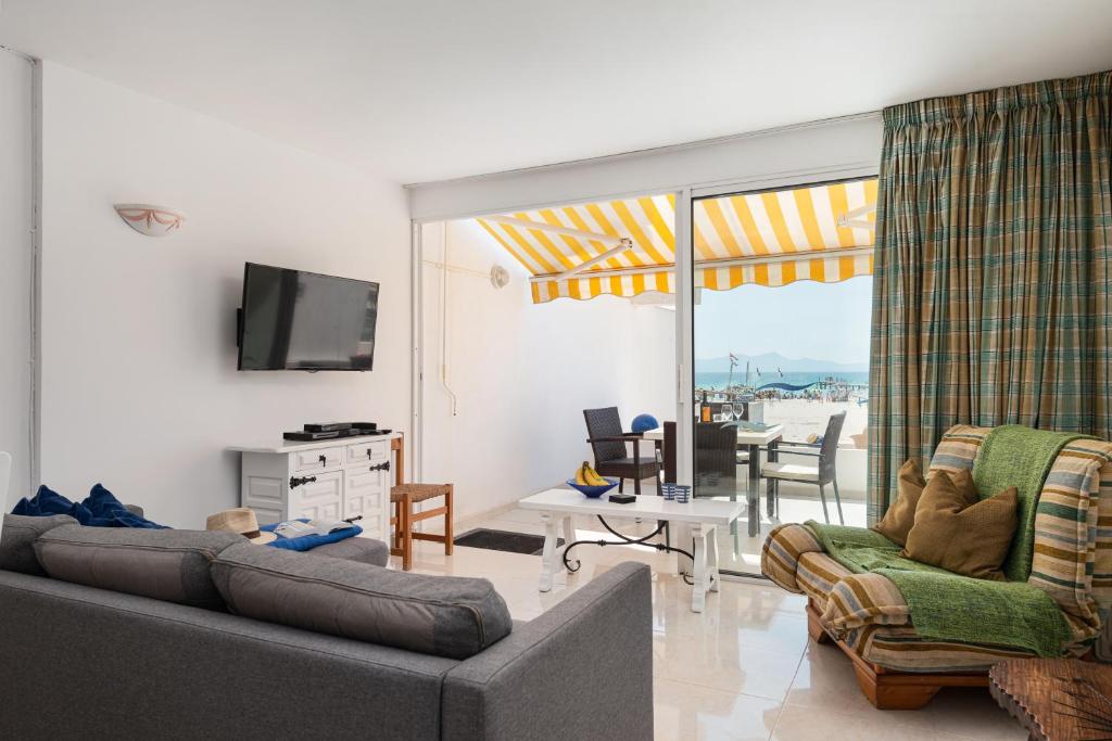 Oiza Blanca Arena at the beach, Alcudia – Updated 2023 Prices