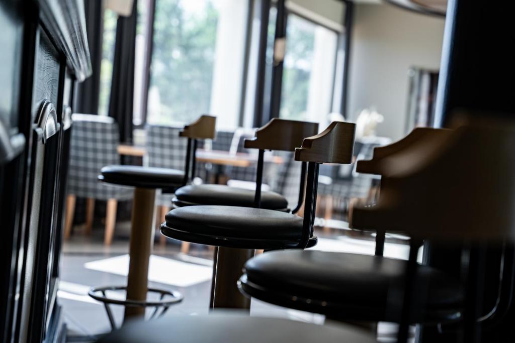 A seating area at PanoramaHotel Penegal