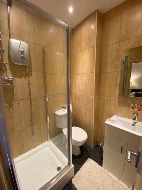 Queens Ground - Resim 9