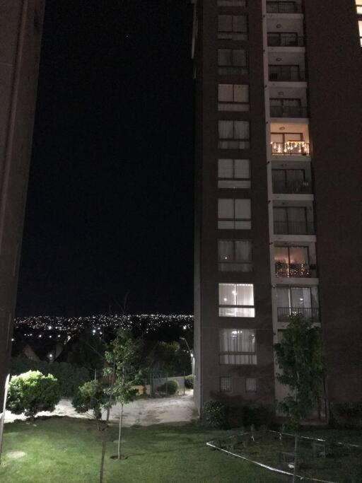 Lindo Dpto Quilpue Límite Viña WIFI Piscina - Apartamento De Una Habitación
