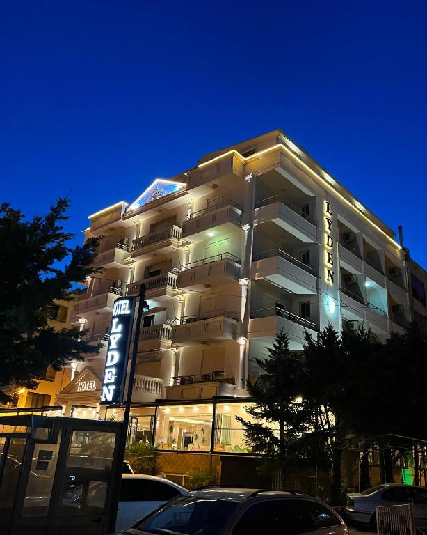 Lyden Hotel - Image 1