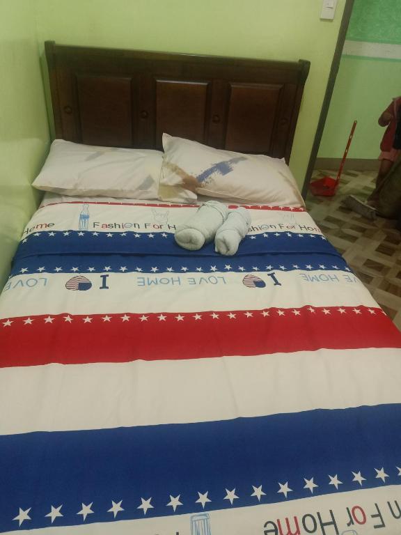 Postel nebo postele na pokoji v ubytování JO-ZA-NA's Hostel(bed and breakfast)
