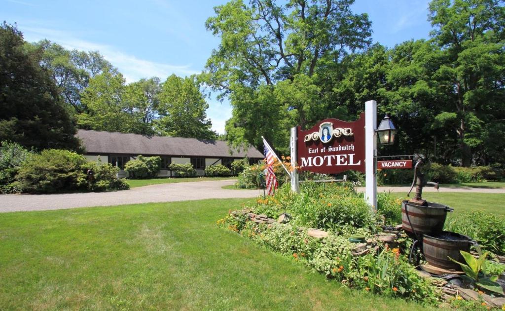 The Earl of Sandwich Motel photo