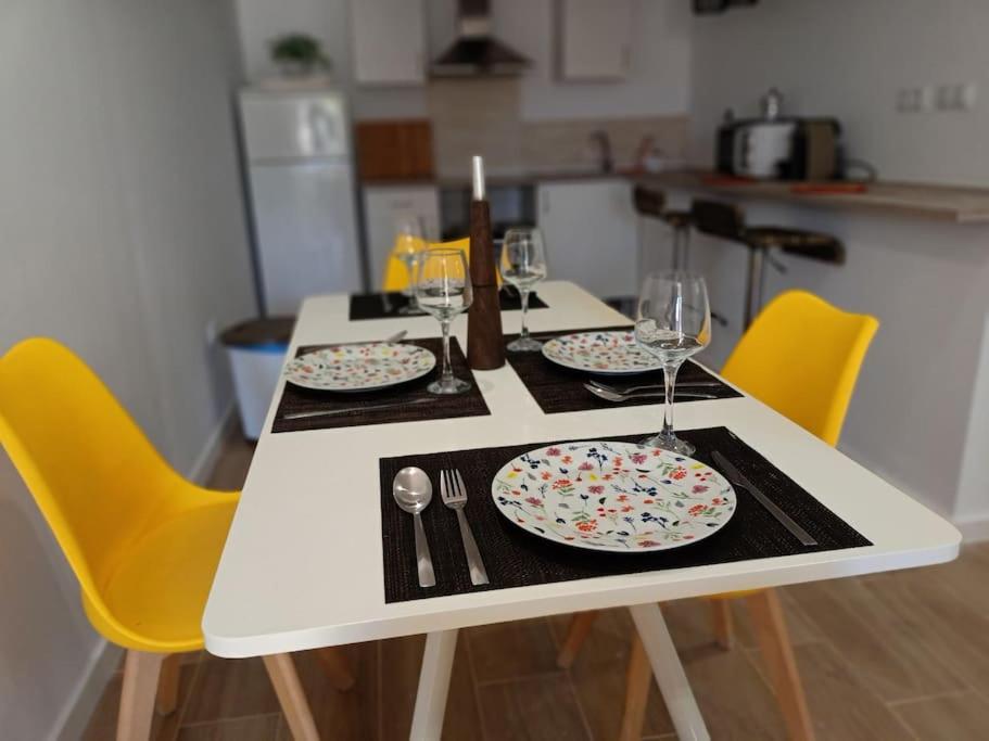 Kuchyň nebo kuchyňský kout v ubytování VILLA FALCONERA APARTAMENTS, GANDIA a las faldas de la montaña