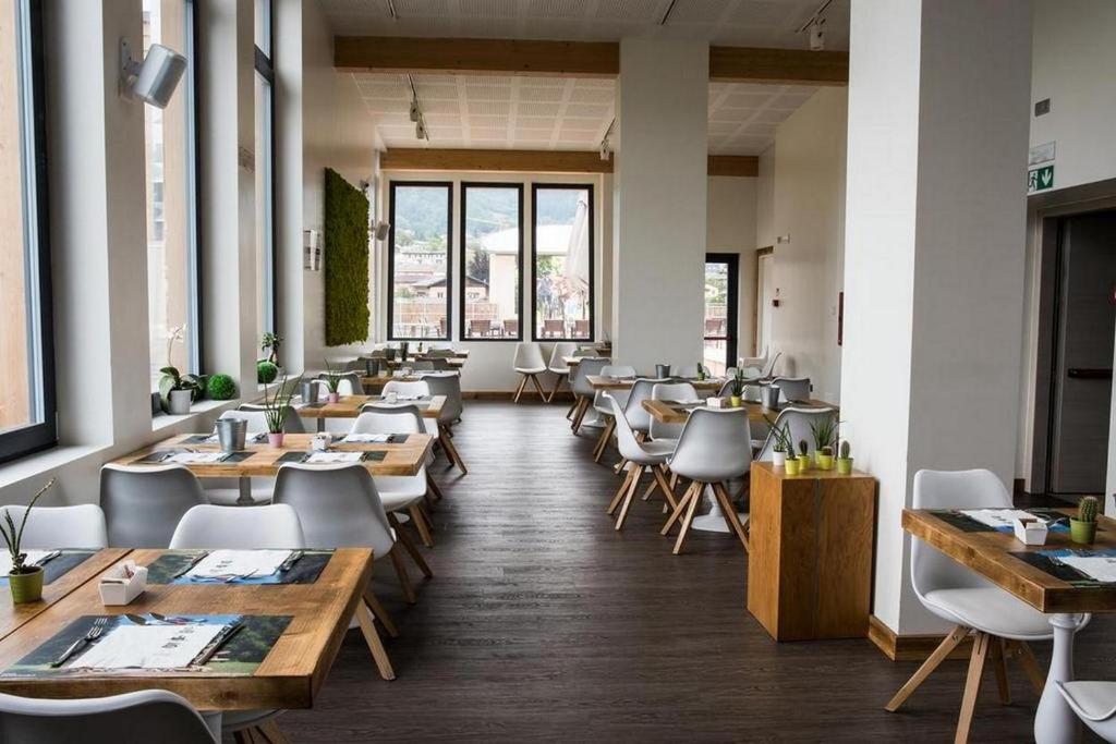 Restaurace v ubytování B612