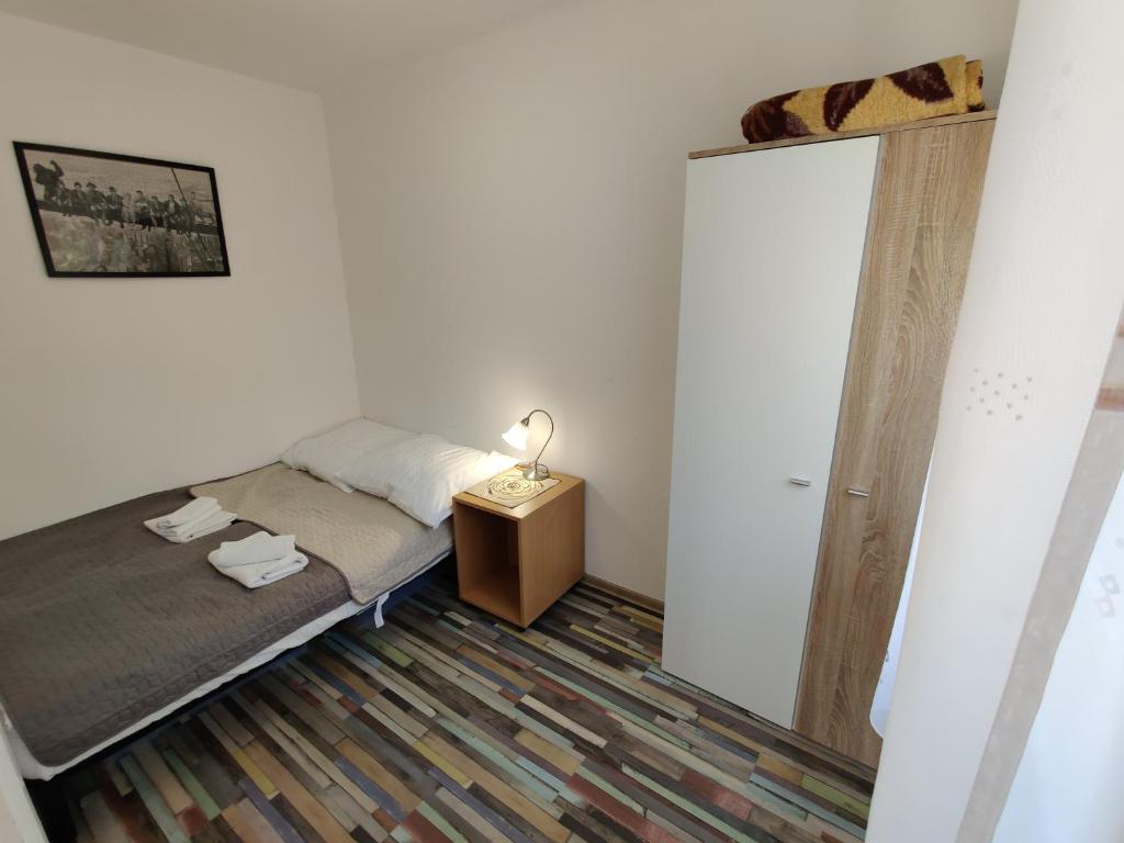 Posteľ alebo postele v izbe v ubytovaní Vonyarc House