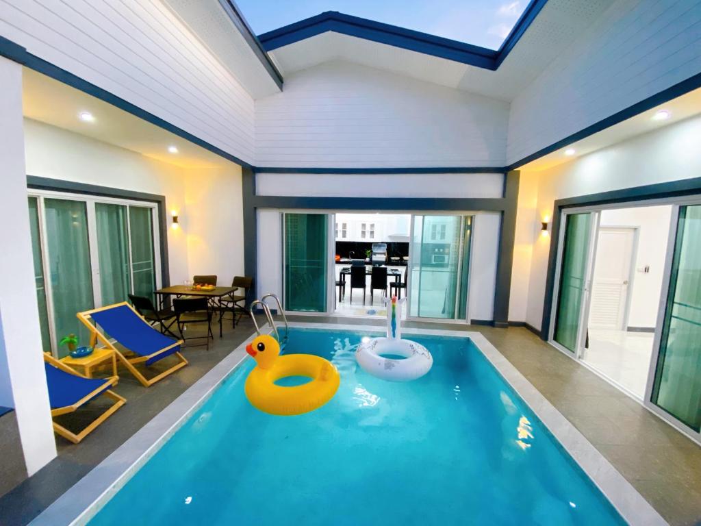 Sundlaugin á Good View Pool Villa Udonthani eða í nágrenninu