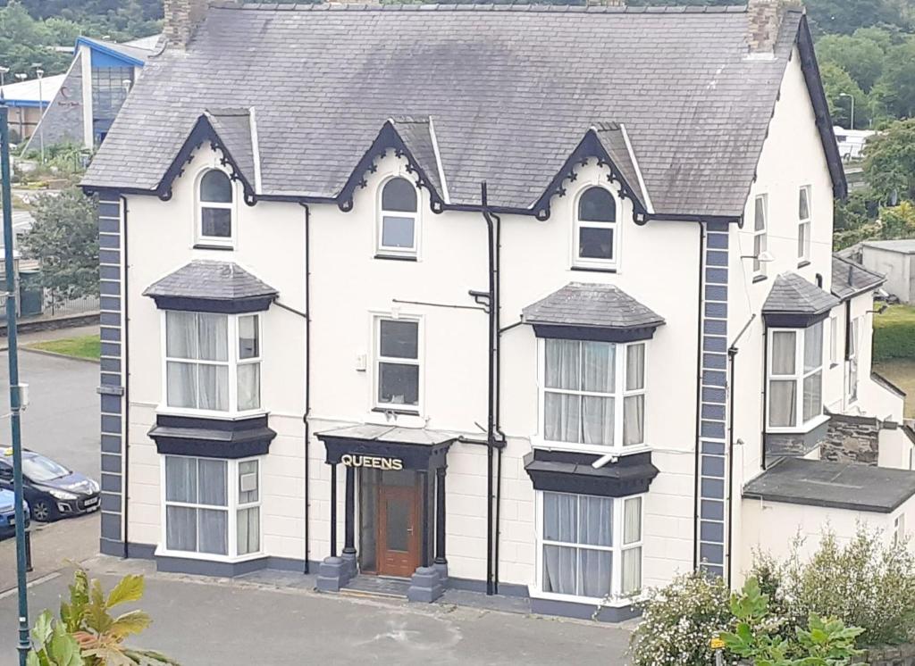 Gallery image of Queens Rooms in Porthmadog