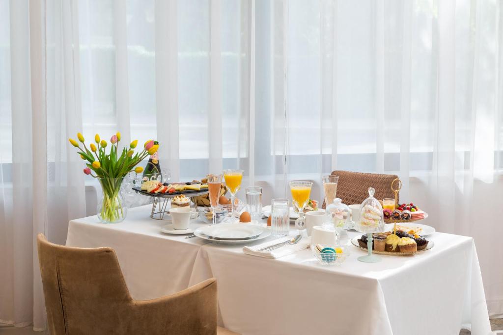 Hotel Corner - Resim 7