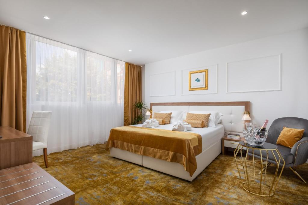 Hotel Corner - Resim 6