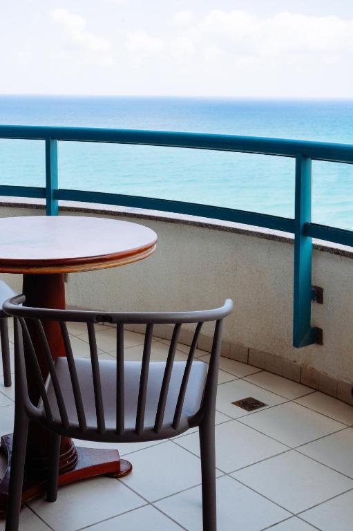 Almog Haifa Israel Apartments מגדלי חוף הכרמל - King Suite Con Balcón