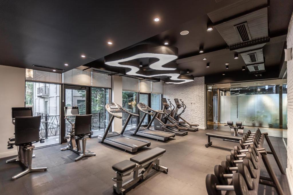 Fitness centrum a/nebo fitness zařízení v ubytování Ivy Garden Hotel Baku