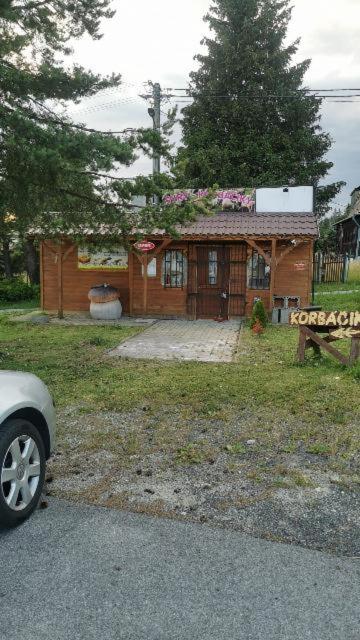 Budova, v ktorej sa apartmán nachádza