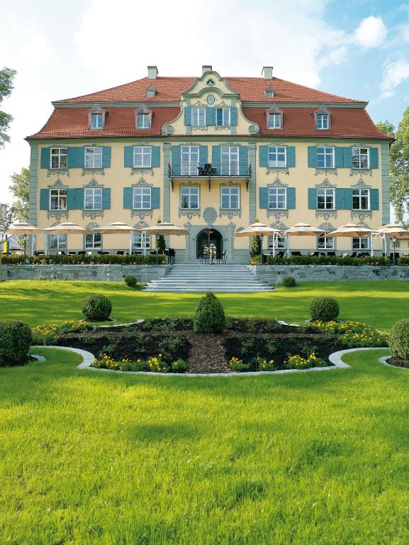 Schloss Neutrauchburg - Hizvo